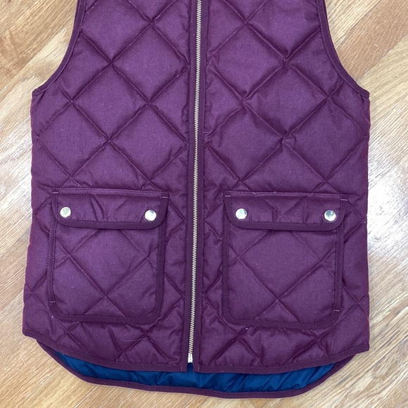 J. Crew Excursion Quilted Vest XS Burgundy - Picture 3 of 8